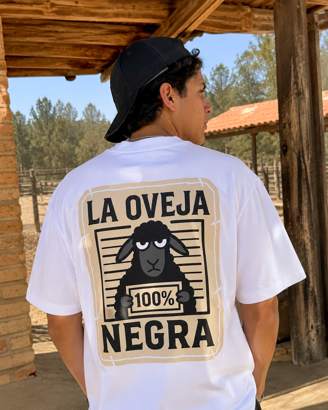 Playera La Oveja Negra – Pa' Hacer un Desorden
