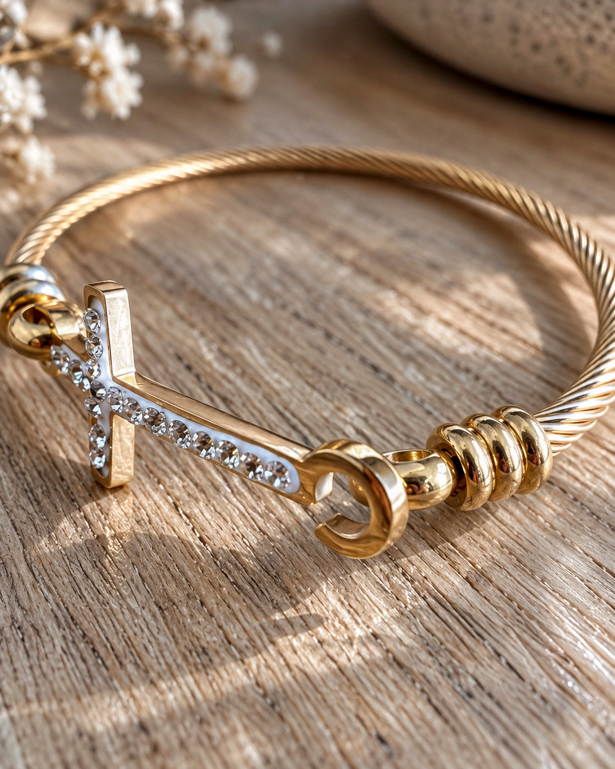 Pulsera Cruz Dorada